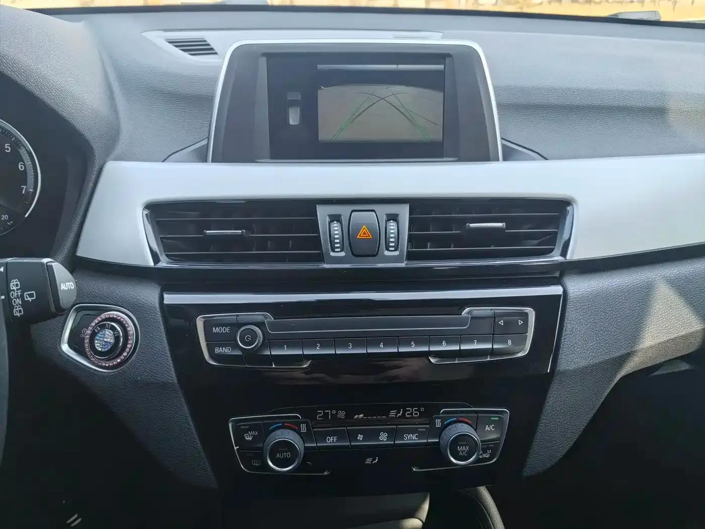 BMW X1 2019 sDrive20Li Leading Edition — миниатюра 10