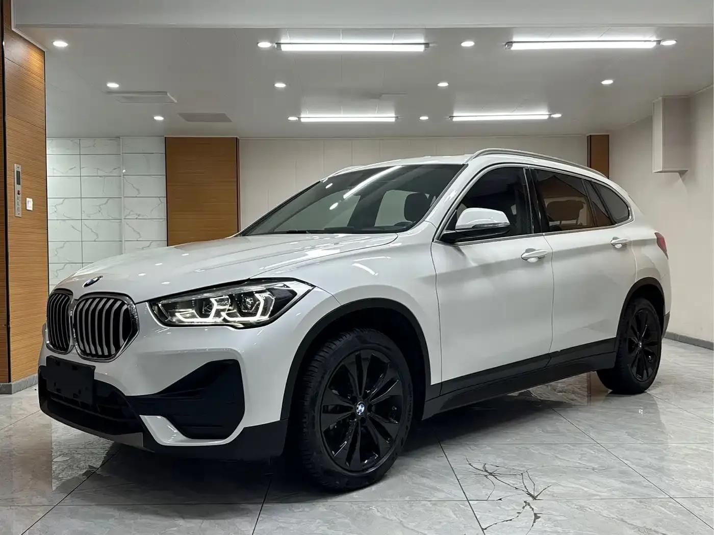 BMW X1 2021 sDrive20Li Fashion Edition — миниатюра 1