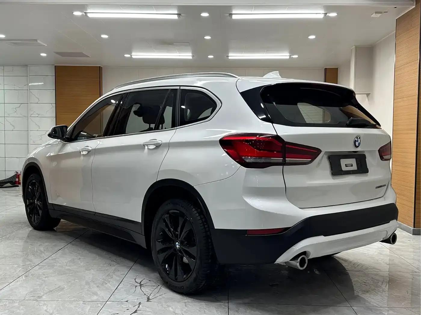 BMW X1 2021 sDrive20Li Fashion Edition — миниатюра 6