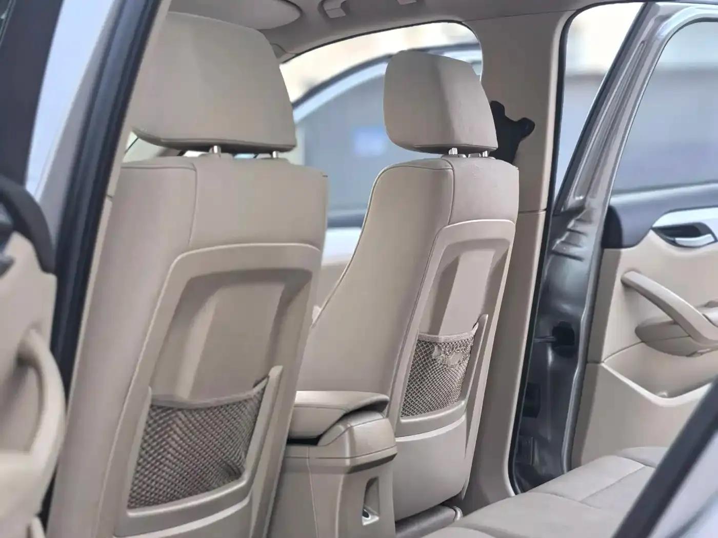 BMW X1 2014 sDrive18i Leading Edition — миниатюра 12