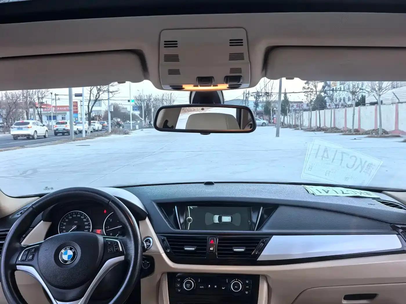 BMW X1 2014 sDrive18i Leading Edition — миниатюра 9
