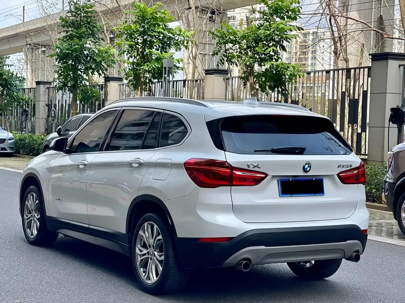 BMW X1 2018 sDrive20Li Leading Edition — миниатюра 7