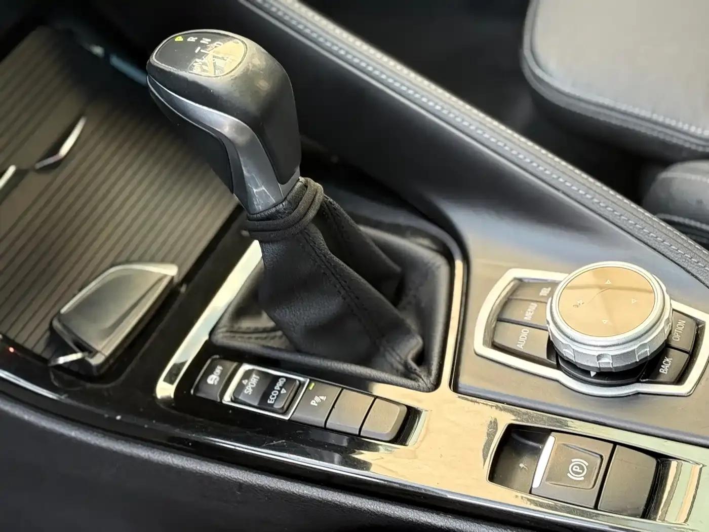 BMW X1 2018 sDrive18Li Premium — миниатюра 9