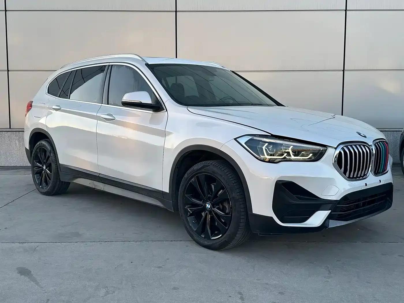 BMW X1 2021 Facelift sDrive20Li Fashion Edition — миниатюра 3