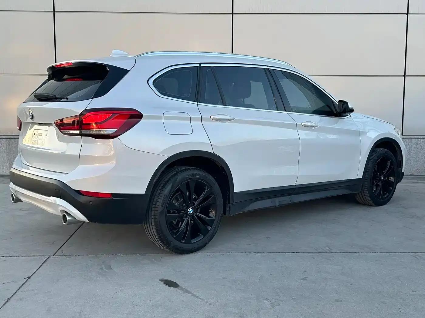 BMW X1 2021 Facelift sDrive20Li Fashion Edition — миниатюра 5