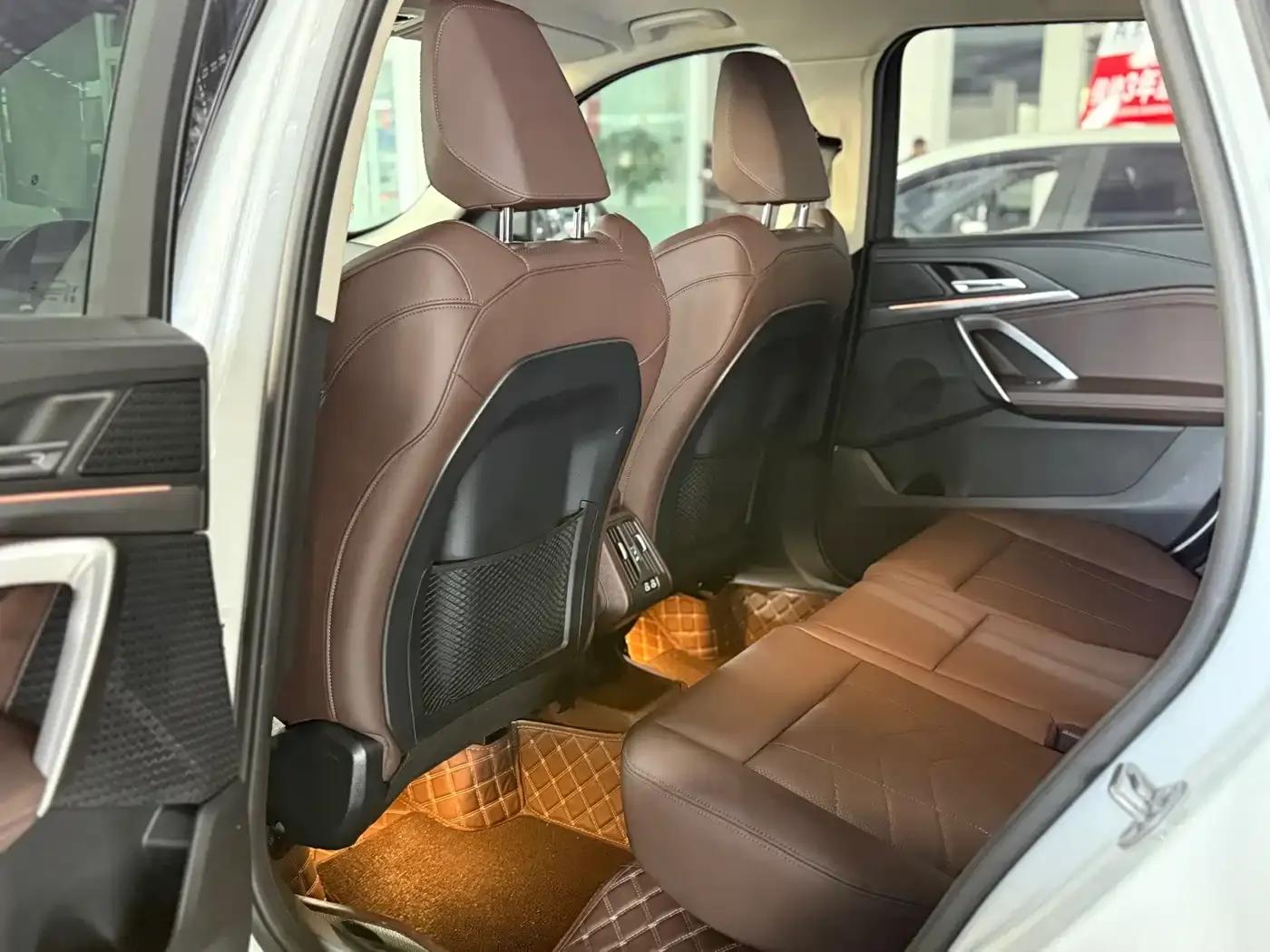 2024 BMW X1 sDrive25Li M Sport Package — миниатюра 5