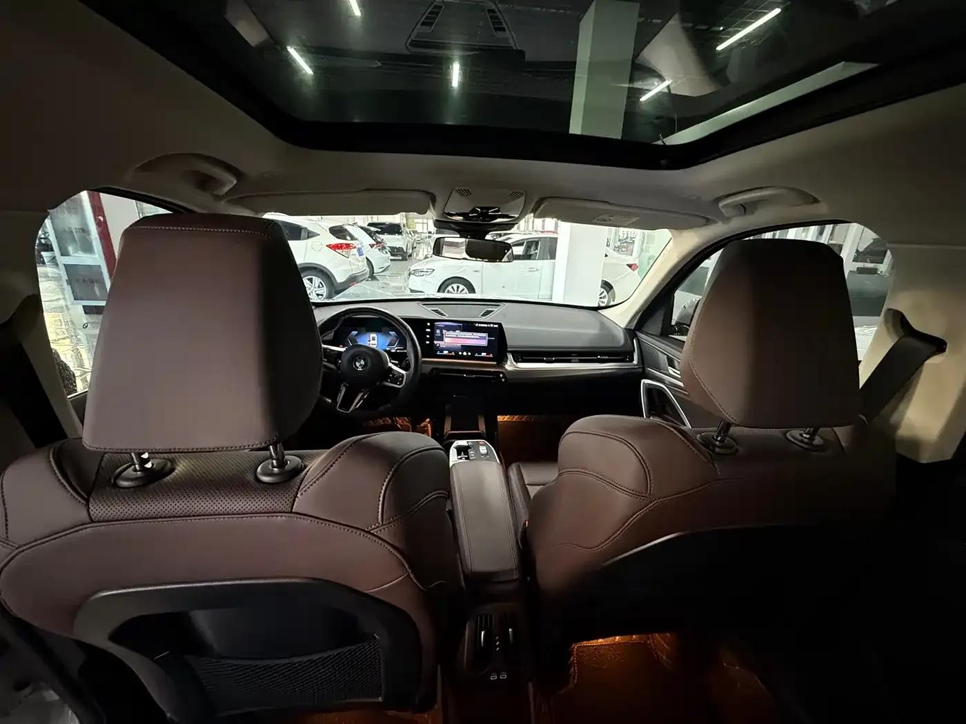 2024 BMW X1 sDrive25Li M Sport Package — миниатюра 6