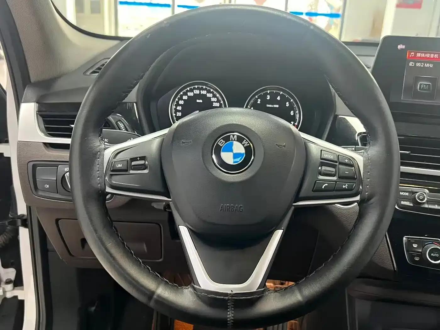 BMW X1 2020 sDrive25Li Leading Edition — миниатюра 13