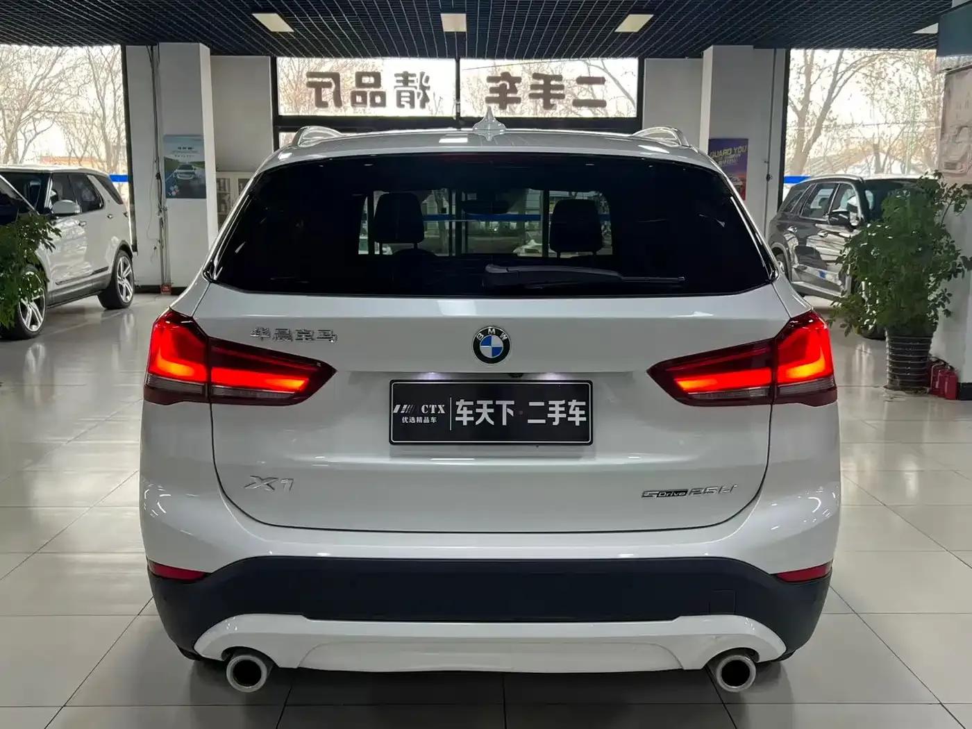 BMW X1 2020 sDrive25Li Leading Edition — миниатюра 5