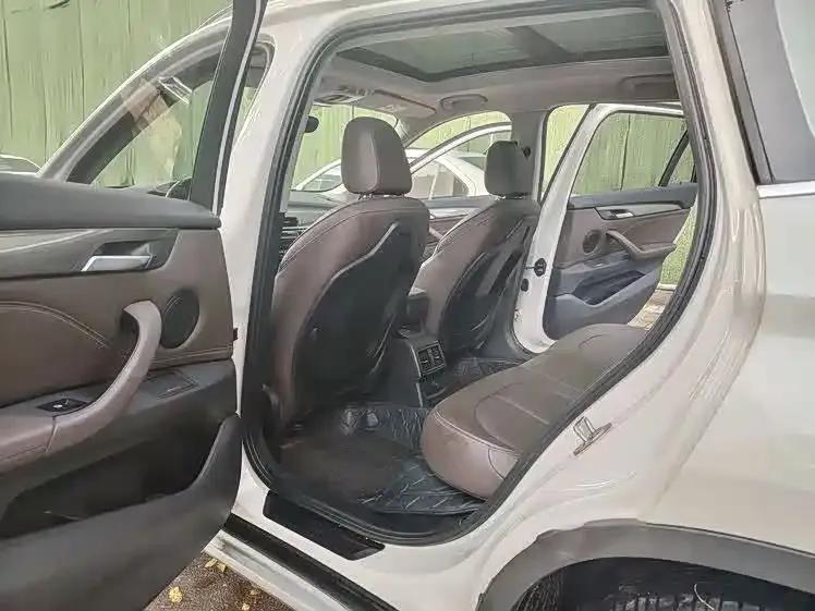 BMW X1 2018 xDrive20Li Premium — миниатюра 8