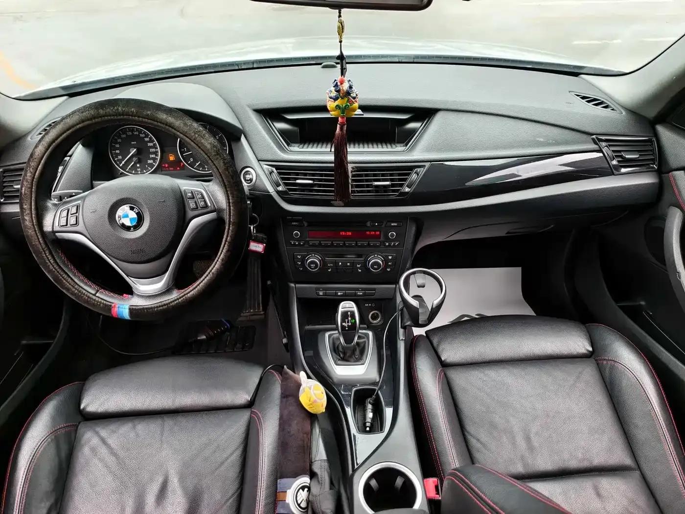 BMW X1 2013 sDrive20i Sport Design Package — миниатюра 12