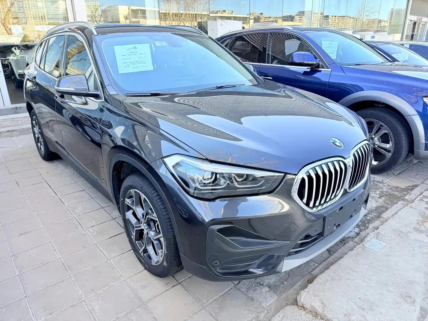 BMW X1 2022 sDrive25Li Leading Edition — миниатюра 3