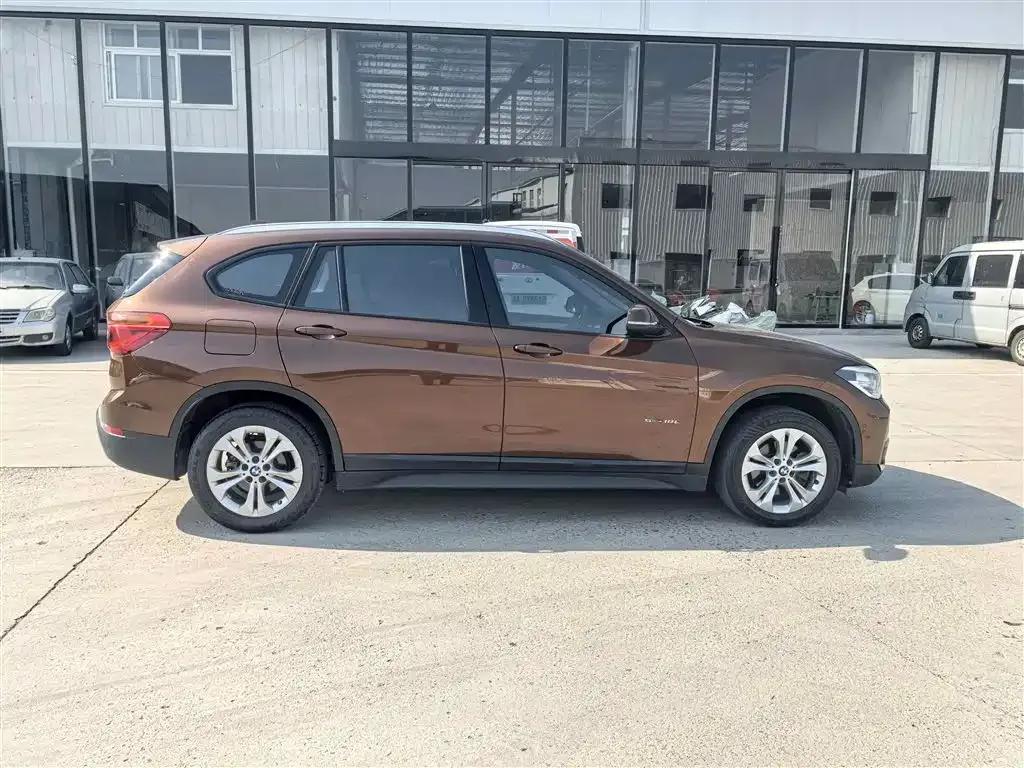 BMW X1 2016 sDrive18Li Premium — миниатюра 3