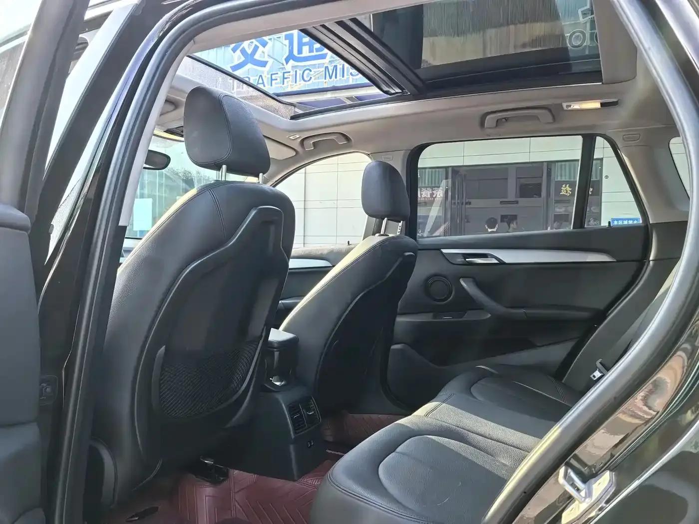 BMW X1 2019 sDrive20Li Leading Edition — миниатюра 9