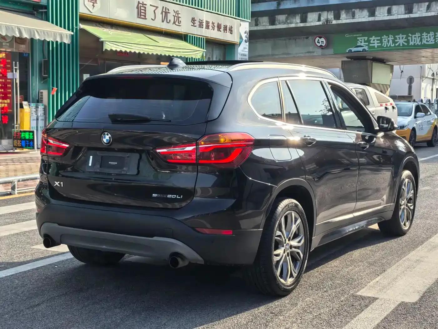 BMW X1 2019 sDrive20Li Leading Edition — миниатюра 10