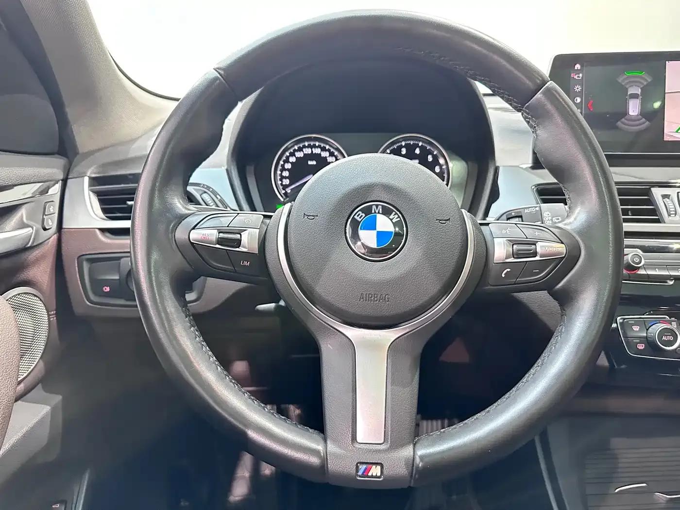 BMW X1 2022 sDrive25Li Leading Edition — миниатюра 15
