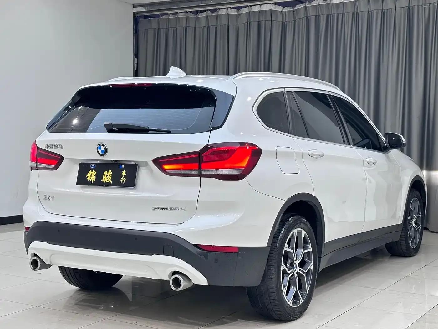 BMW X1 2022 sDrive25Li Leading Edition — миниатюра 4