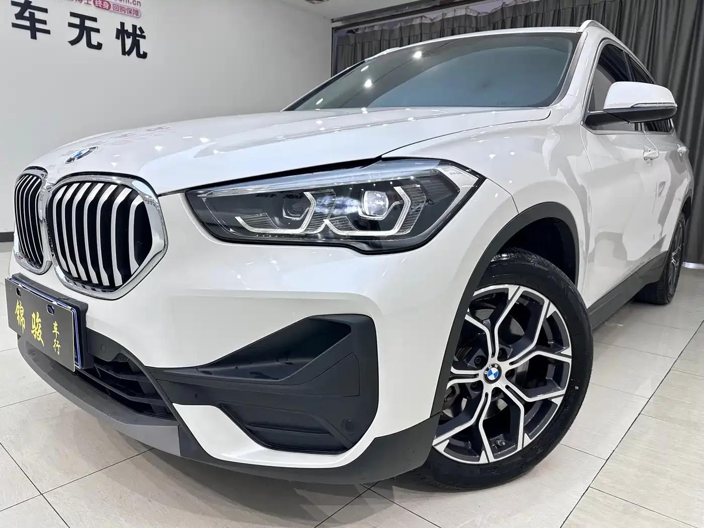 BMW X1 2022 sDrive25Li Leading Edition — миниатюра 8