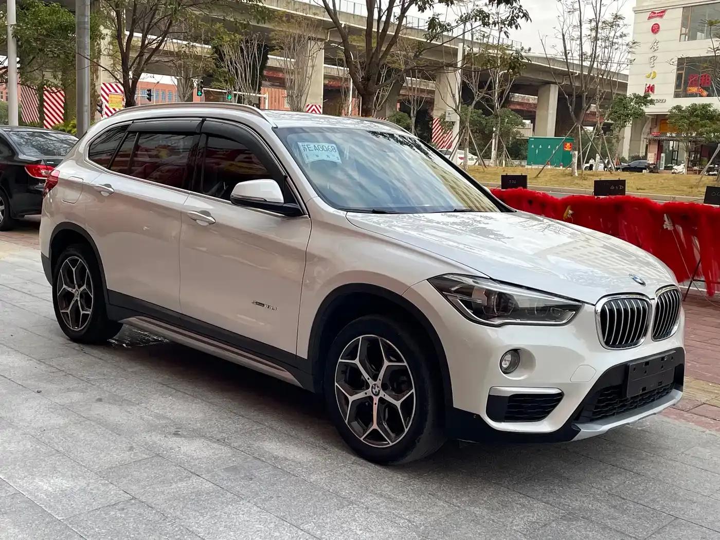 BMW X1 2018 sDrive18Li Premium — миниатюра 3
