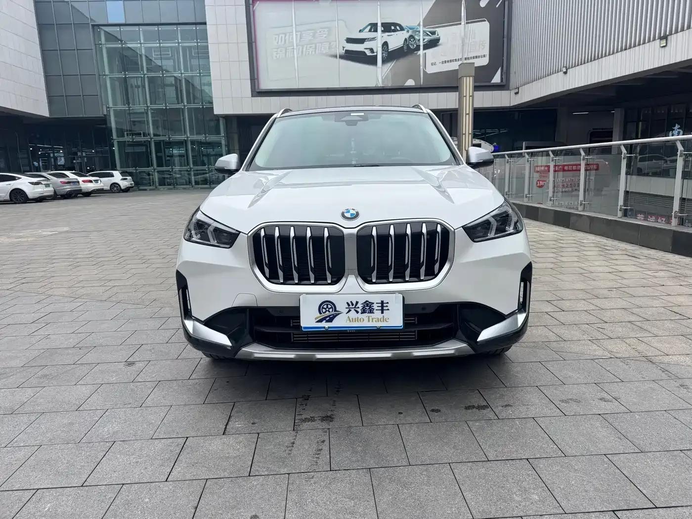 2023 BMW X1 sDrive20Li X Design Package — миниатюра 2