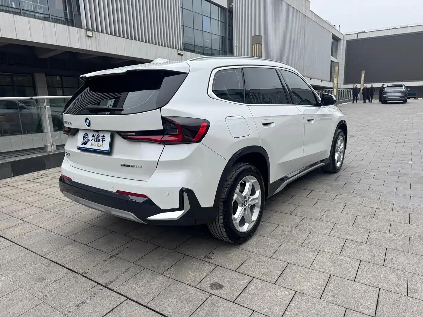 2023 BMW X1 sDrive20Li X Design Package — миниатюра 7
