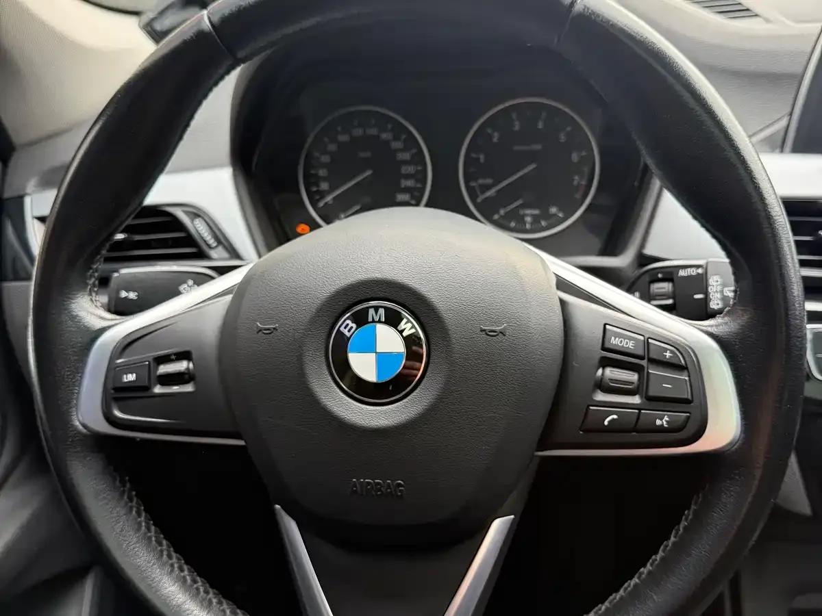 BMW X1 2018 sDrive18Li Fashion Edition — миниатюра 11