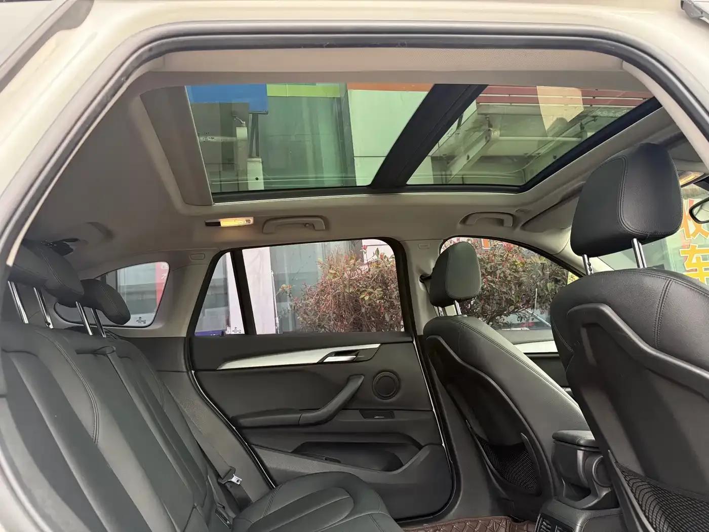 BMW X1 2018 sDrive18Li Fashion Edition — миниатюра 15