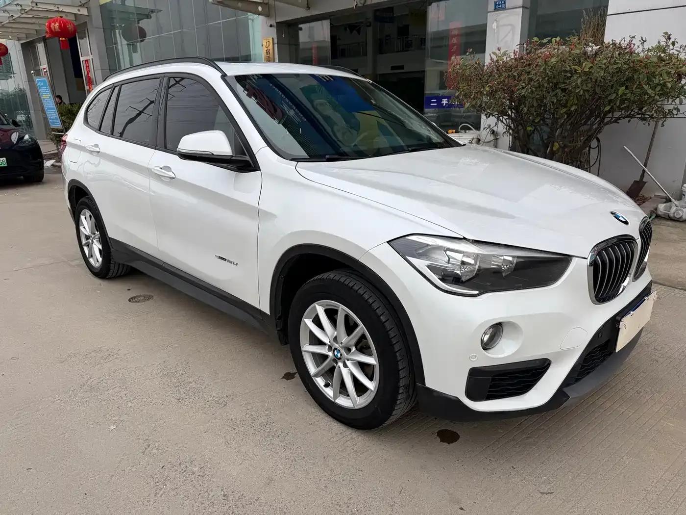 BMW X1 2018 sDrive18Li Fashion Edition — миниатюра 3