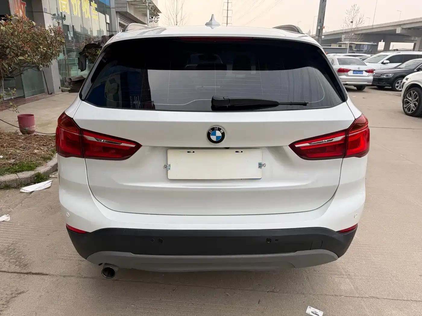 BMW X1 2018 sDrive18Li Fashion Edition — миниатюра 5
