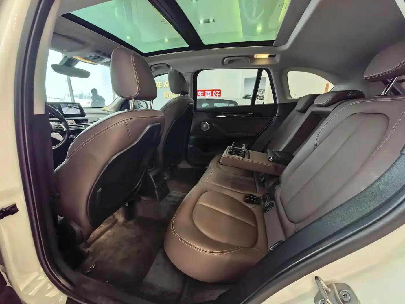 BMW X1 2022 sDrive20Li Premium — миниатюра 11