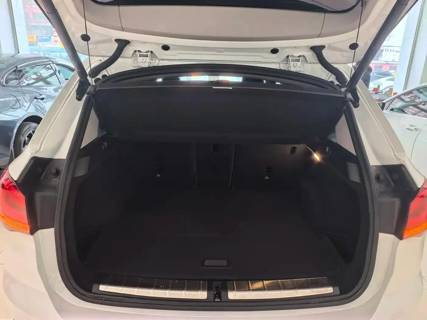 BMW X1 2022 sDrive20Li Premium — миниатюра 12