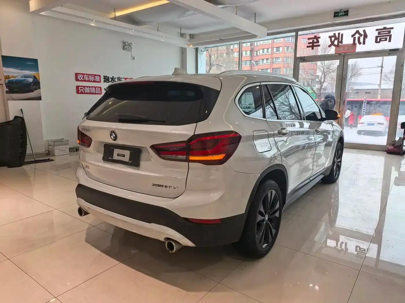 BMW X1 2022 sDrive20Li Premium — миниатюра 17