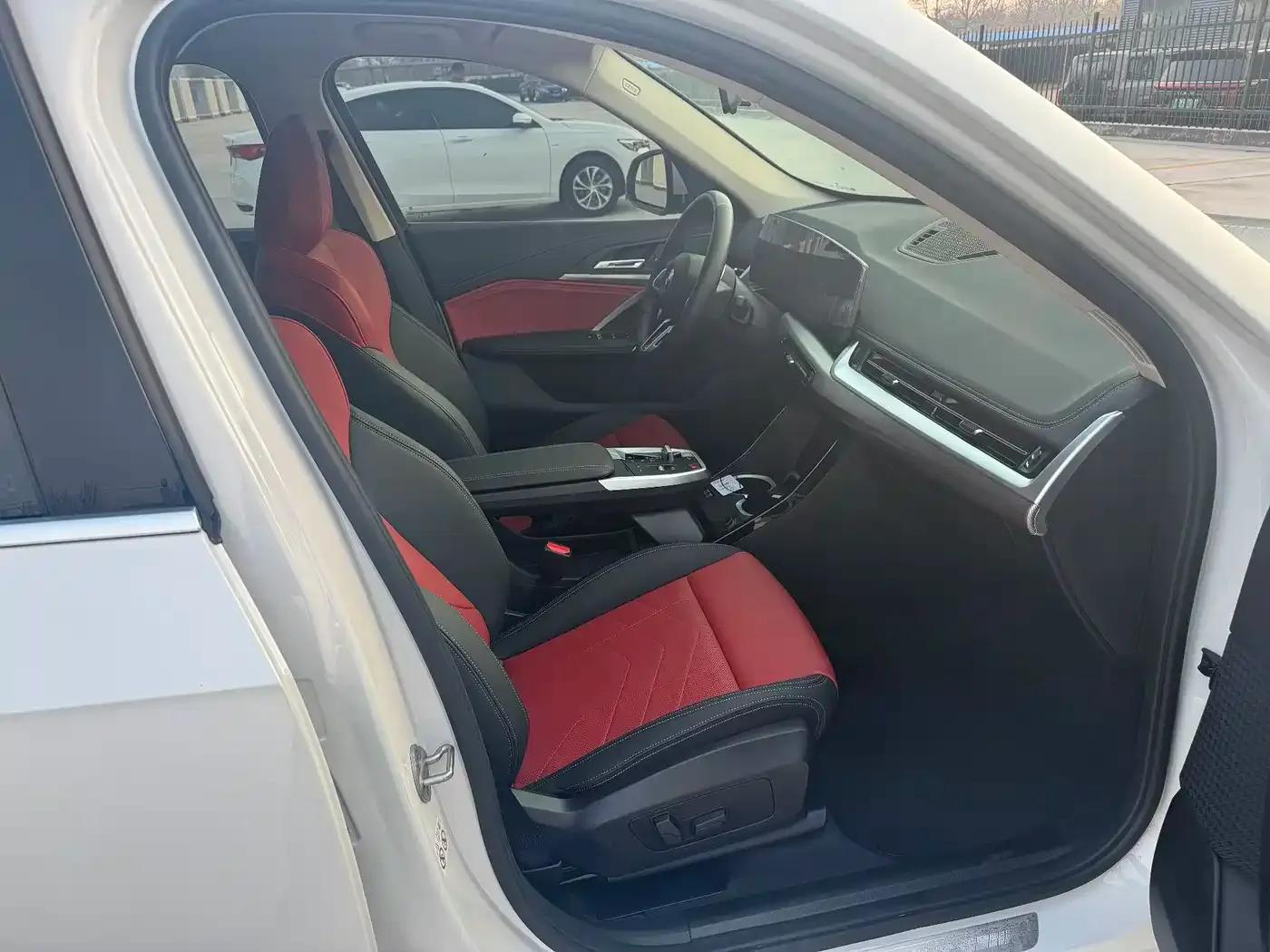 2024 BMW X1 sDrive25Li M Sport Package — миниатюра 12