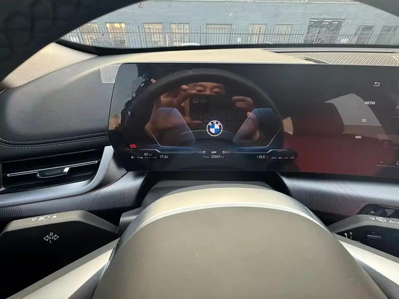 2024 BMW X1 sDrive25Li M Sport Package — миниатюра 14