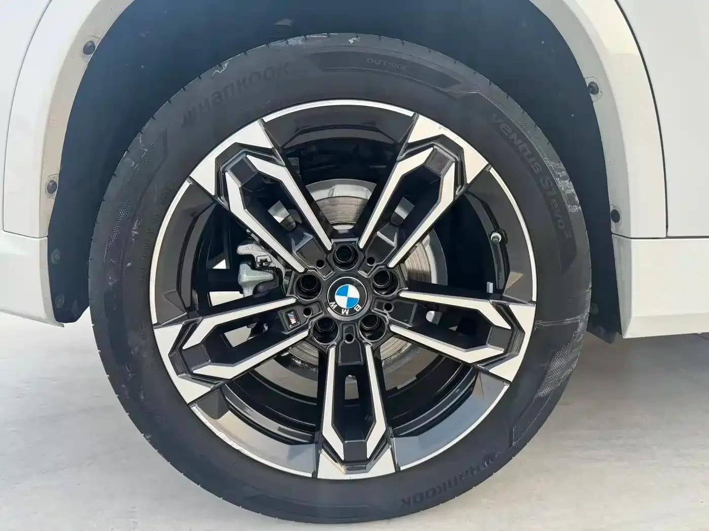 2024 BMW X1 sDrive25Li M Sport Package — миниатюра 16