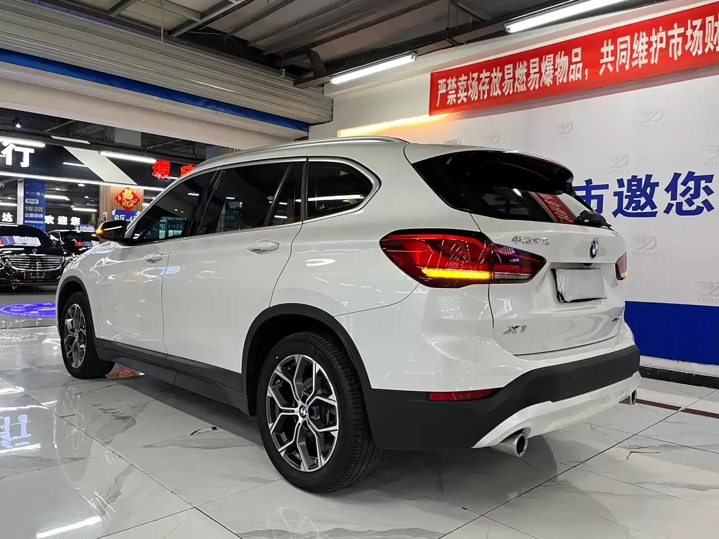 BMW X1 2021 sDrive25Li Leading Edition — миниатюра 3
