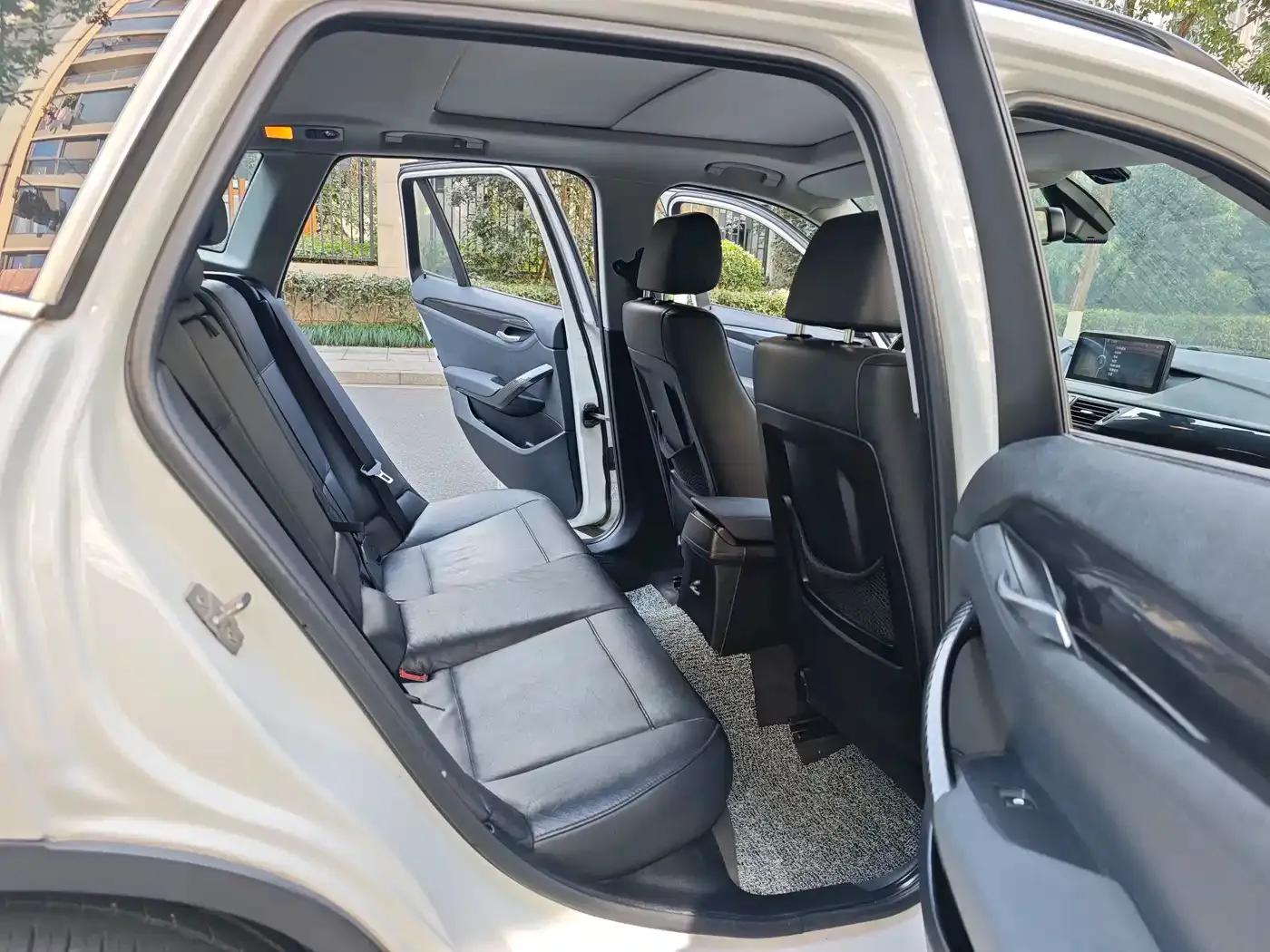 2010 BMW X1 xDrive25i (Imported) — миниатюра 13