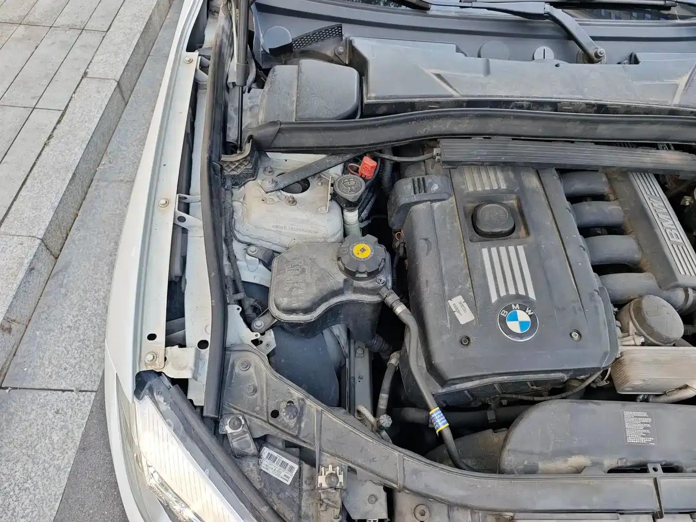 2010 BMW X1 xDrive25i (Imported) — миниатюра 18