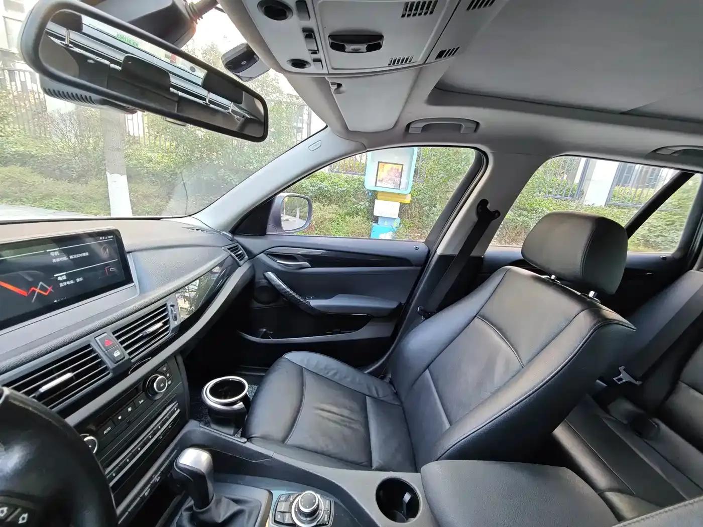 2010 BMW X1 xDrive25i (Imported) — миниатюра 9