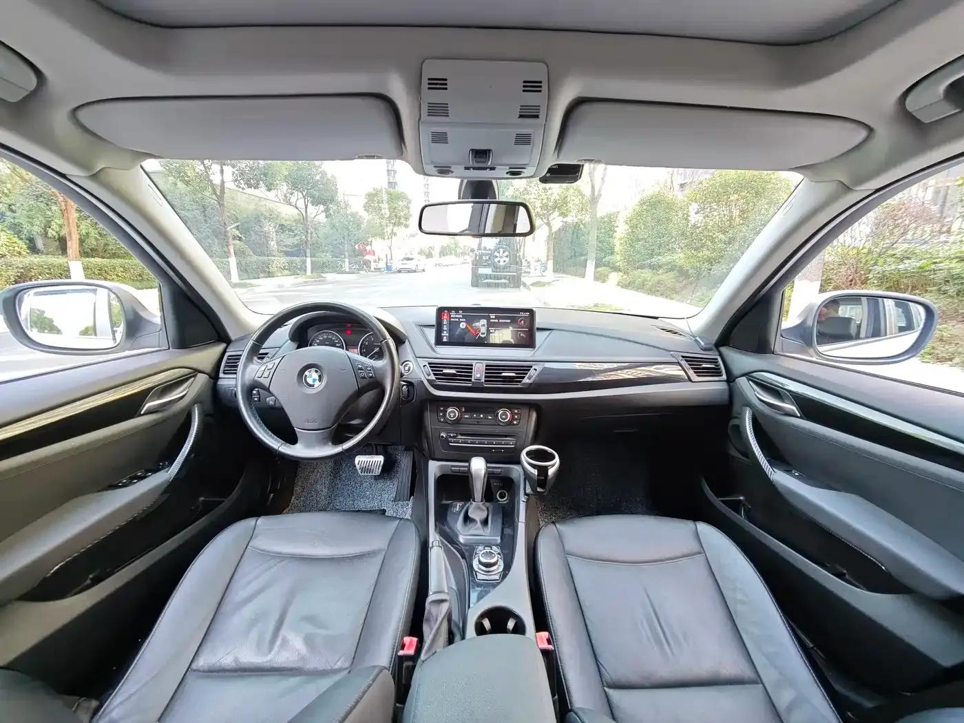 2010 BMW X1 xDrive25i (Imported) — миниатюра 10