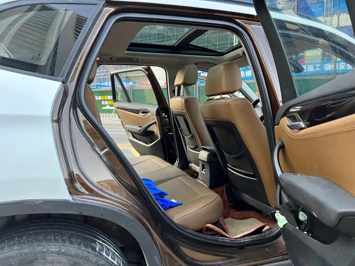 BMW X1 (Imported) 2010 xDrive25i — миниатюра 13