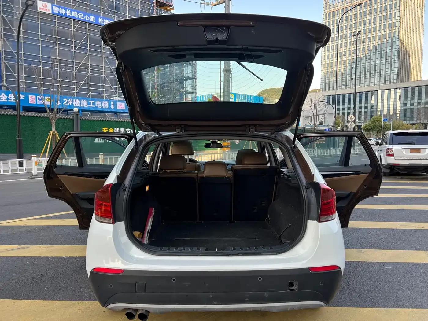 BMW X1 (Imported) 2010 xDrive25i — миниатюра 14