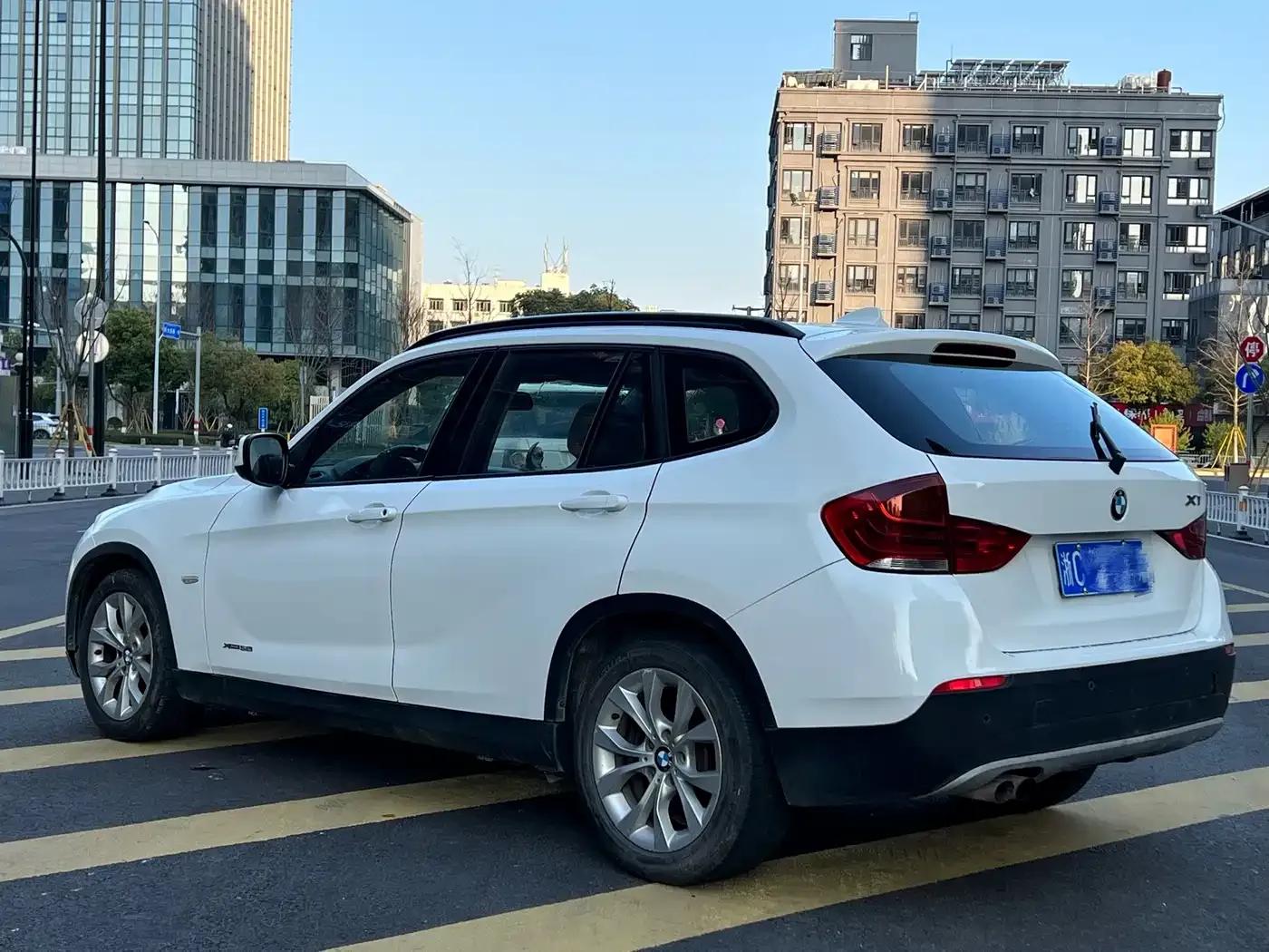 BMW X1 (Imported) 2010 xDrive25i — миниатюра 5