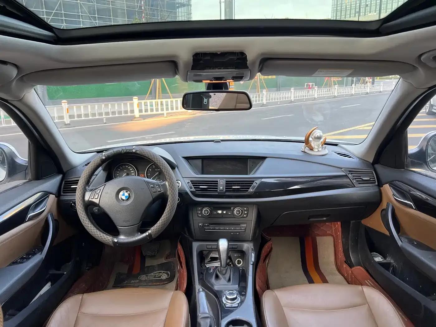BMW X1 (Imported) 2010 xDrive25i — миниатюра 8