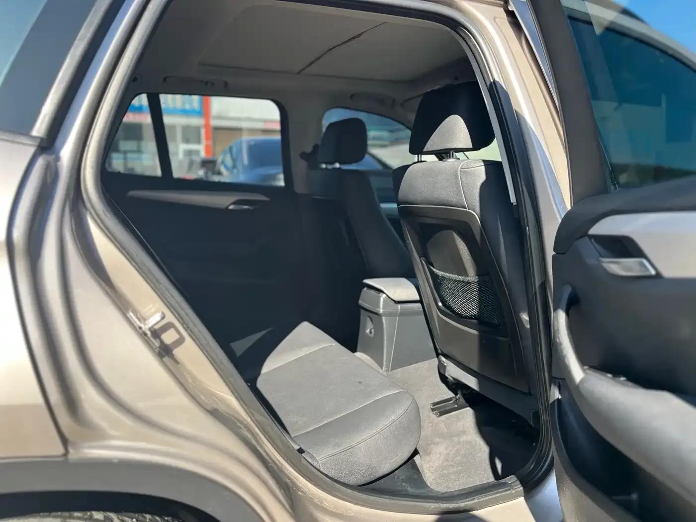 2012 BMW X1 Imported sDrive18i Luxury Model — миниатюра 24