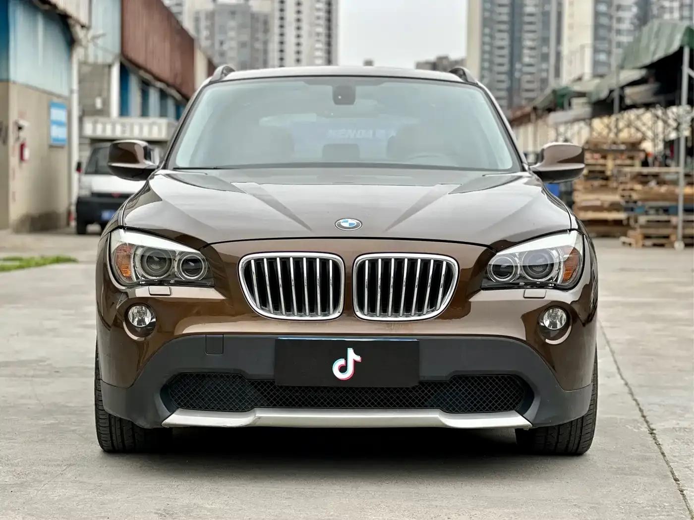 2012 BMW X1 xDrive20i (Imported) — миниатюра 2