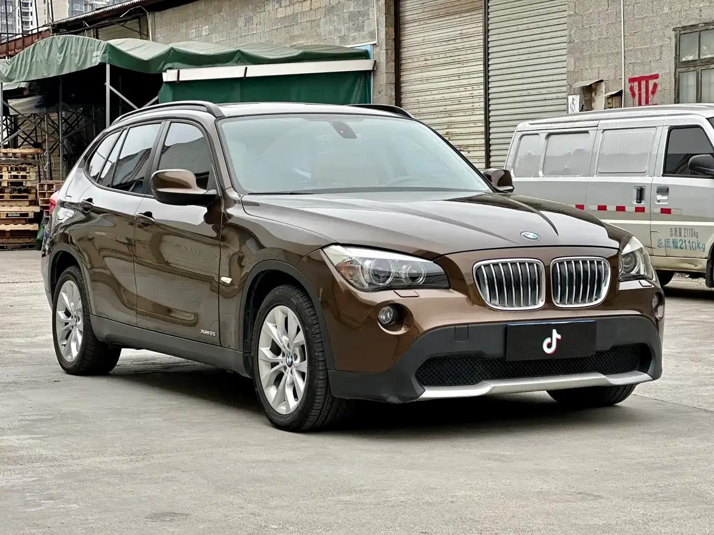 2012 BMW X1 xDrive20i (Imported) — миниатюра 3