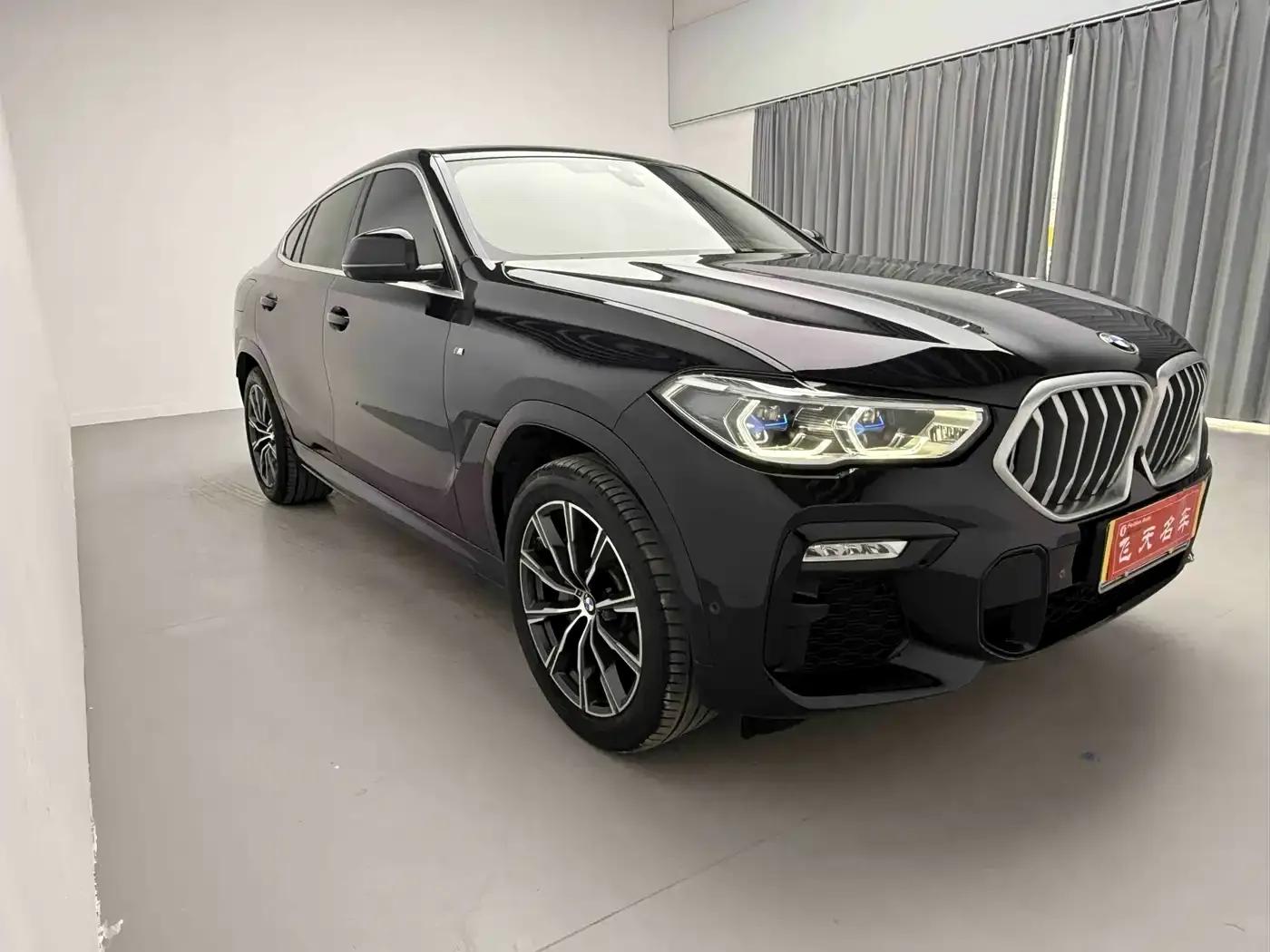 2021 BMW X6 xDrive40i M Sport Package — миниатюра 4