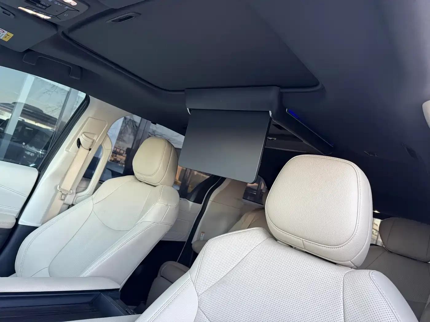 2021 Sienna 2.5L Hybrid Premium Edition — миниатюра 10