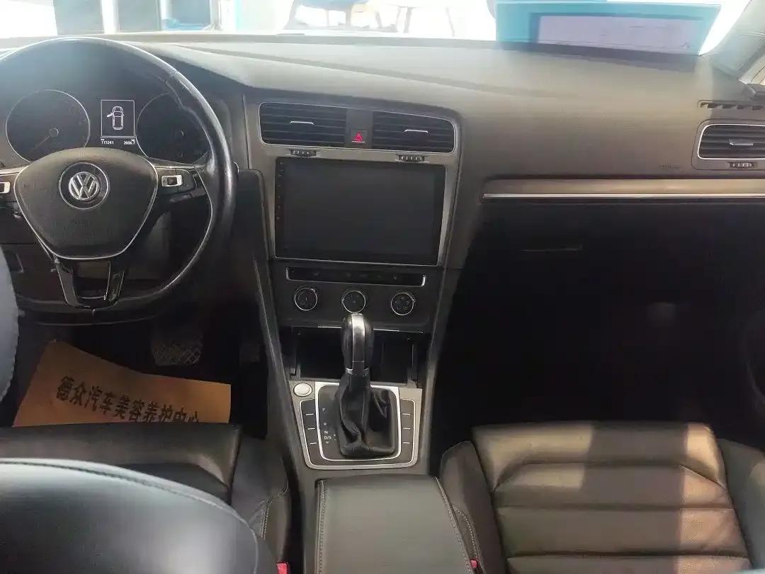 2016 Golf 230TSI Automatic Luxury — миниатюра 11